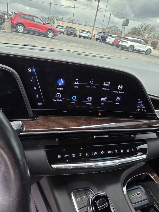 2023 Cadillac Escalade 5th Gen - Image 16 of 19