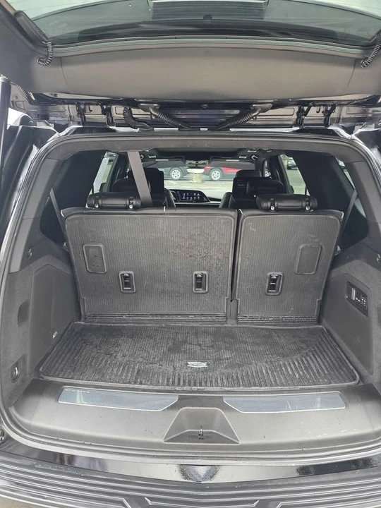 2023 Cadillac Escalade 5th Gen - Image 8 of 19