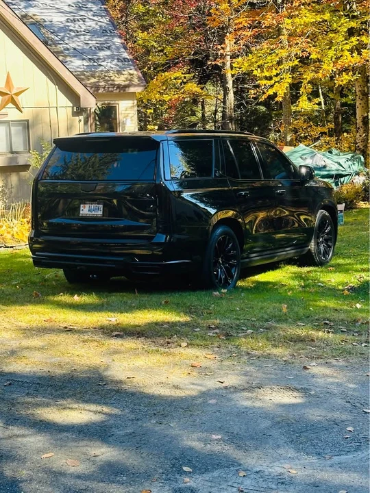 2023 Cadillac Escalade 5th Gen - Image 7 of 9