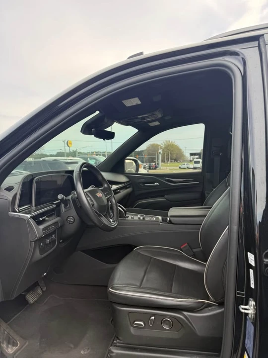 2023 Cadillac Escalade 5th Gen - Image 4 of 13