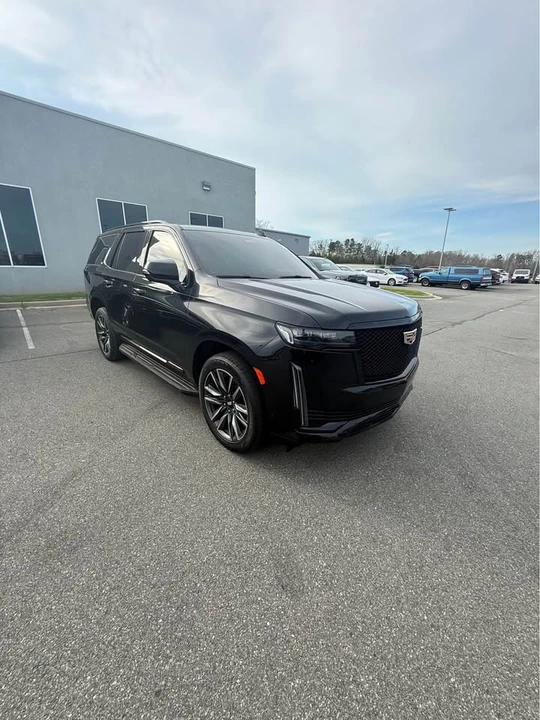 2023 Cadillac Escalade 5th Gen - Image 3 of 13