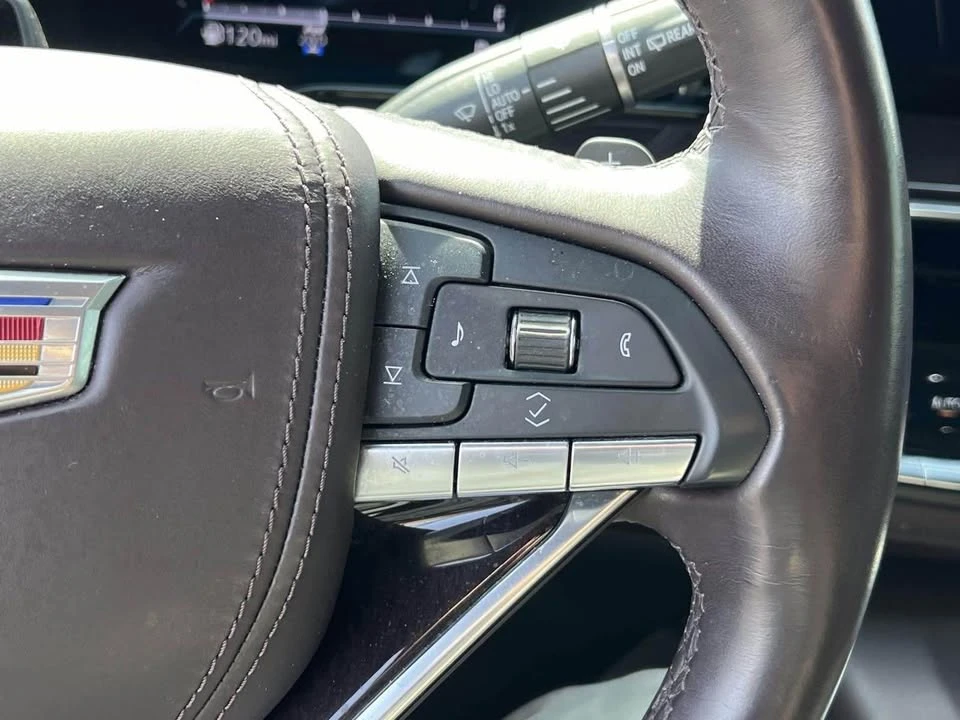 2023 Cadillac Escalade 5th Gen - Image 17 of 20