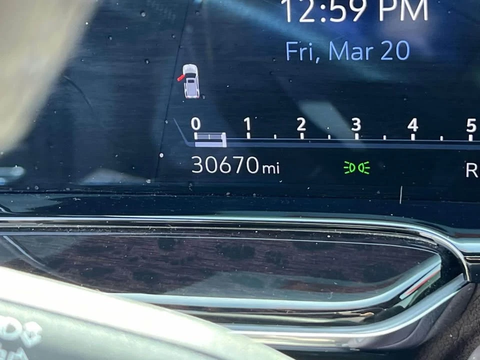 2023 Cadillac Escalade 5th Gen - Image 12 of 20