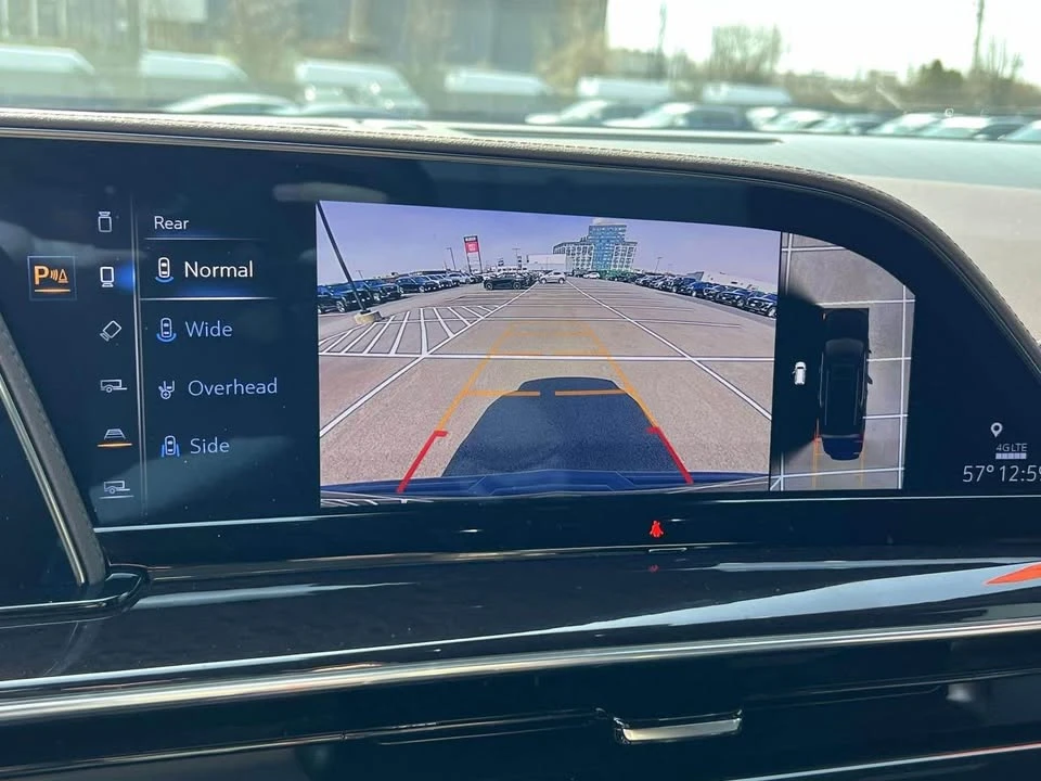 2023 Cadillac Escalade 5th Gen - Image 14 of 20