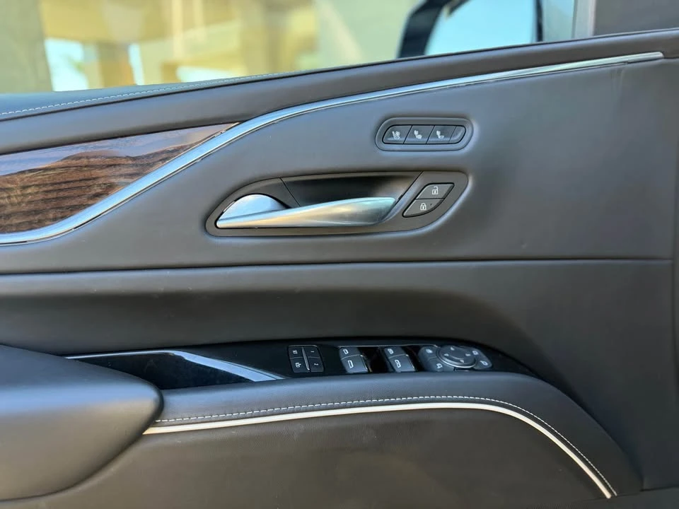 2023 Cadillac Escalade 5th Gen - Image 8 of 17