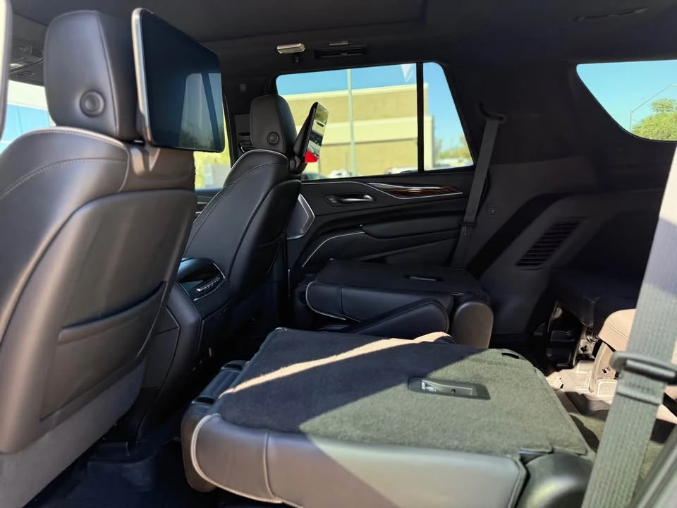 2023 Cadillac Escalade 5th Gen - Image 11 of 17