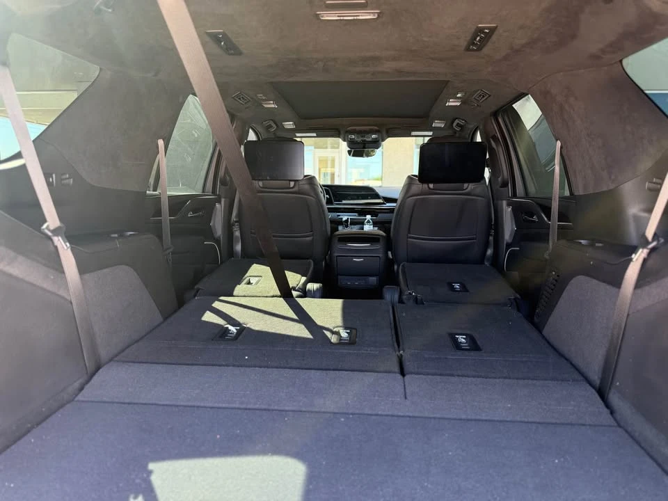 2023 Cadillac Escalade 5th Gen - Image 17 of 17
