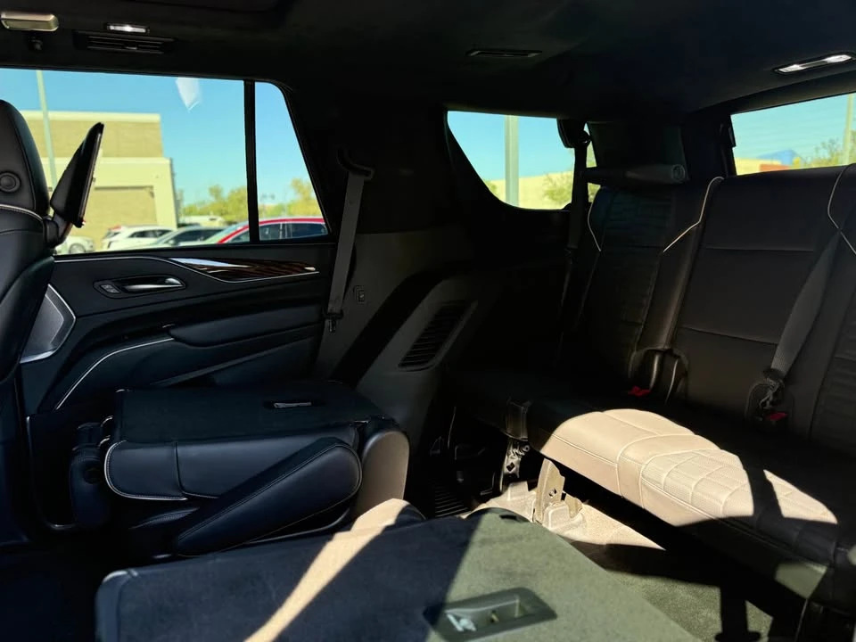 2023 Cadillac Escalade 5th Gen - Image 12 of 17