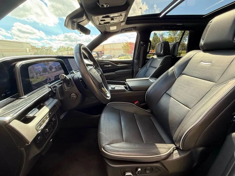 2023 Cadillac Escalade 5th Gen - Image 9 of 16