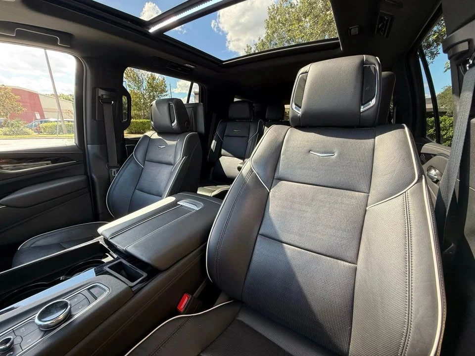 2023 Cadillac Escalade 5th Gen - Image 10 of 16