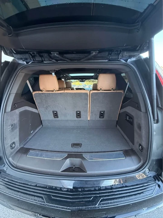 2023 Cadillac Escalade 5th Gen - Image 13 of 14