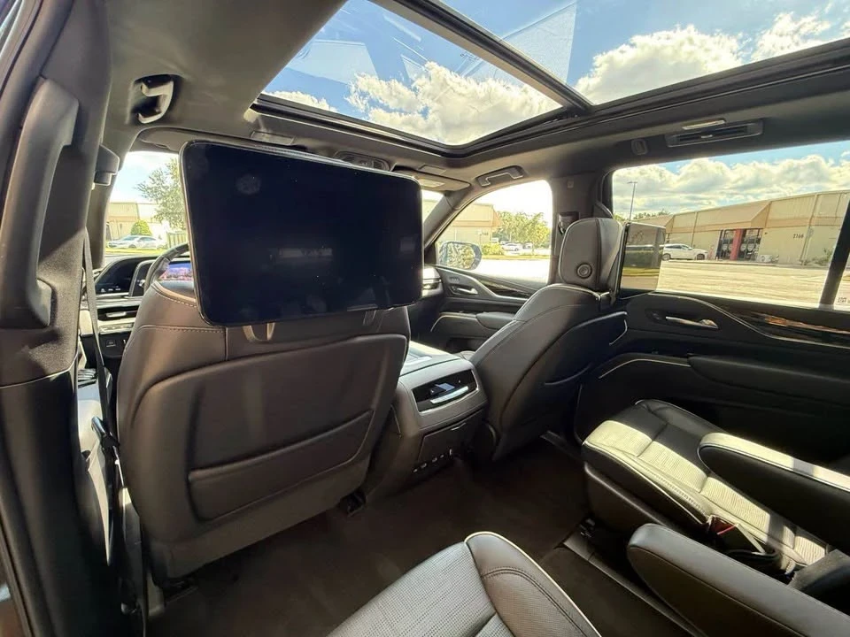2023 Cadillac Escalade 5th Gen - Image 12 of 16