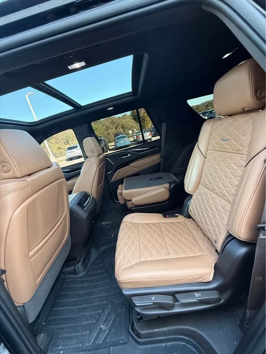 2023 Cadillac Escalade 5th Gen - Image 11 of 14