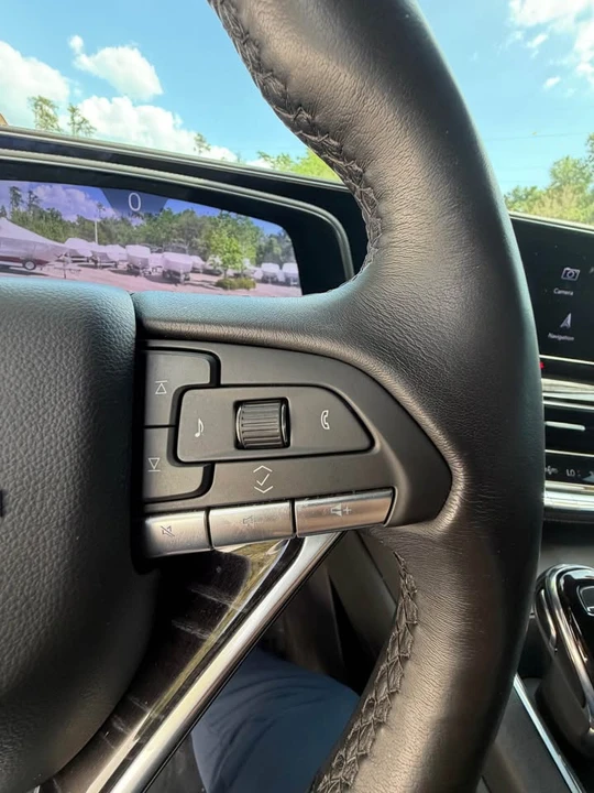 2023 Cadillac Escalade 5th Gen - Image 12 of 16
