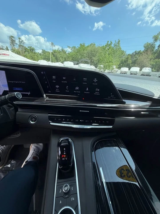 2023 Cadillac Escalade 5th Gen - Image 8 of 16