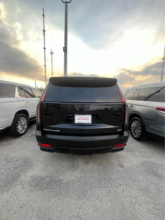 2023 Cadillac Escalade 5th Gen - Image 6 of 12