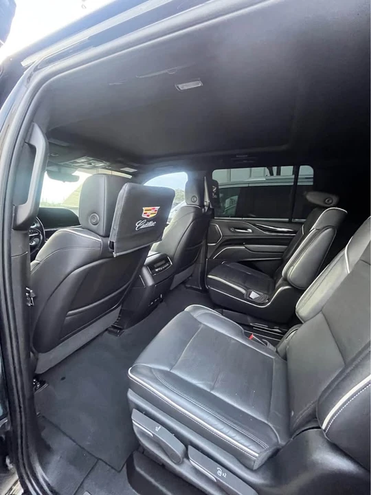 2023 Cadillac Escalade 5th Gen - Image 7 of 12