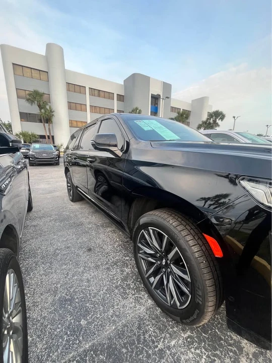 2023 Cadillac Escalade 5th Gen - Image 3 of 12