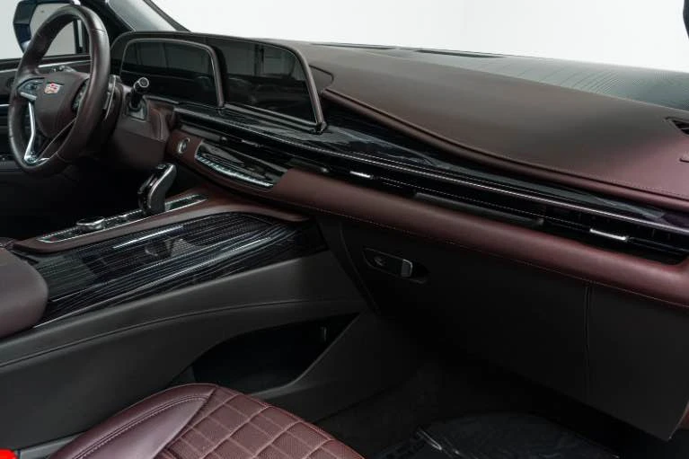 2023 Cadillac Escalade-V 5th Gen - Image 9 of 15