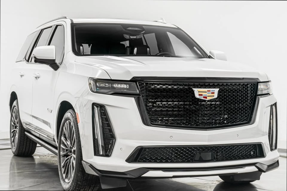 2023 Cadillac Escalade-V 5th Gen - Image 2 of 15