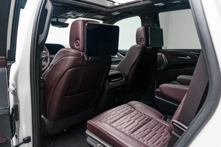 2023 Cadillac Escalade-V 5th Gen - Image 14 of 15