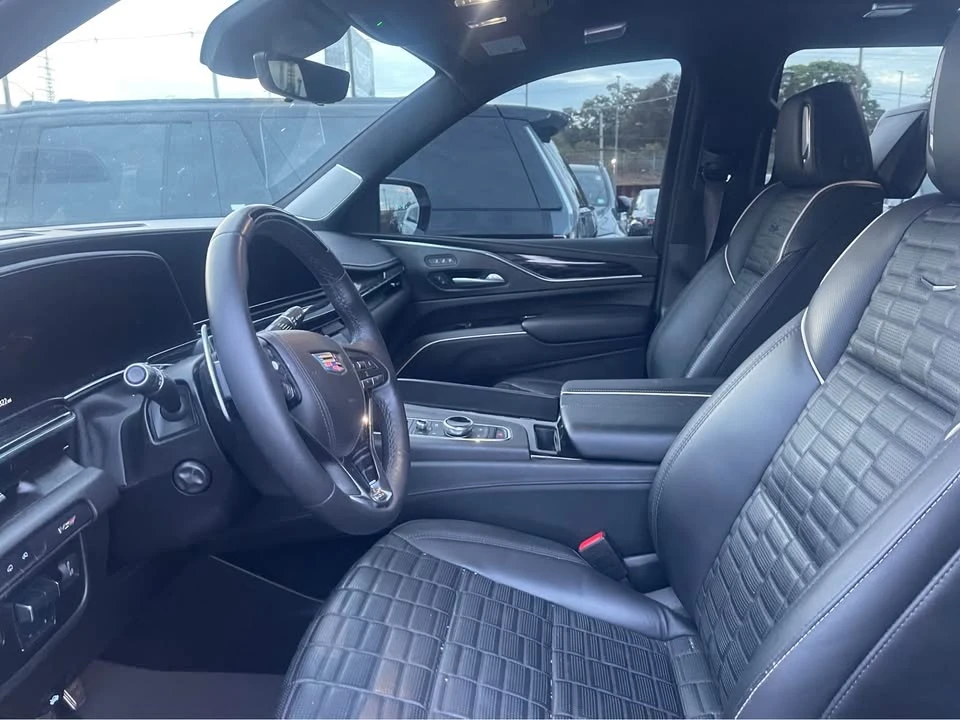 2023 Cadillac Escalade-V 5th Gen - Image 4 of 6