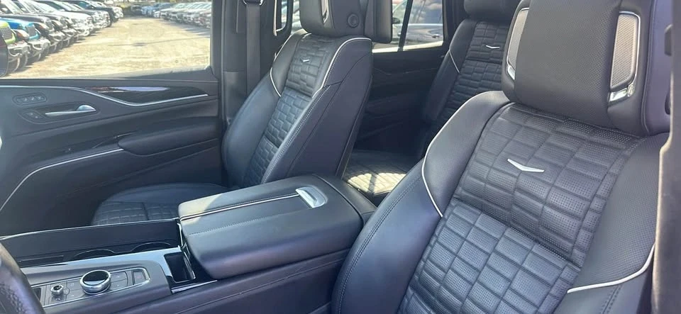 2023 Cadillac Escalade-V 5th Gen - Image 6 of 7