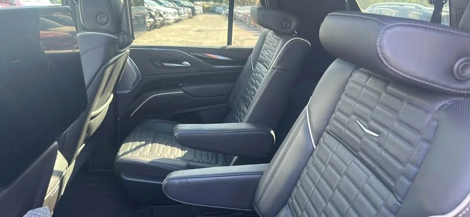 2023 Cadillac Escalade-V 5th Gen - Image 5 of 7
