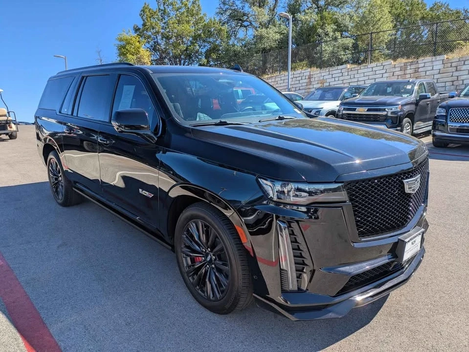 2023 Cadillac Escalade-V 5th Gen - Image 5 of 11