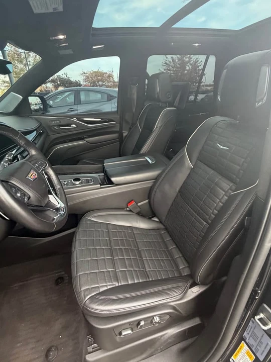 2023 Cadillac Escalade-V 5th Gen - Image 5 of 7