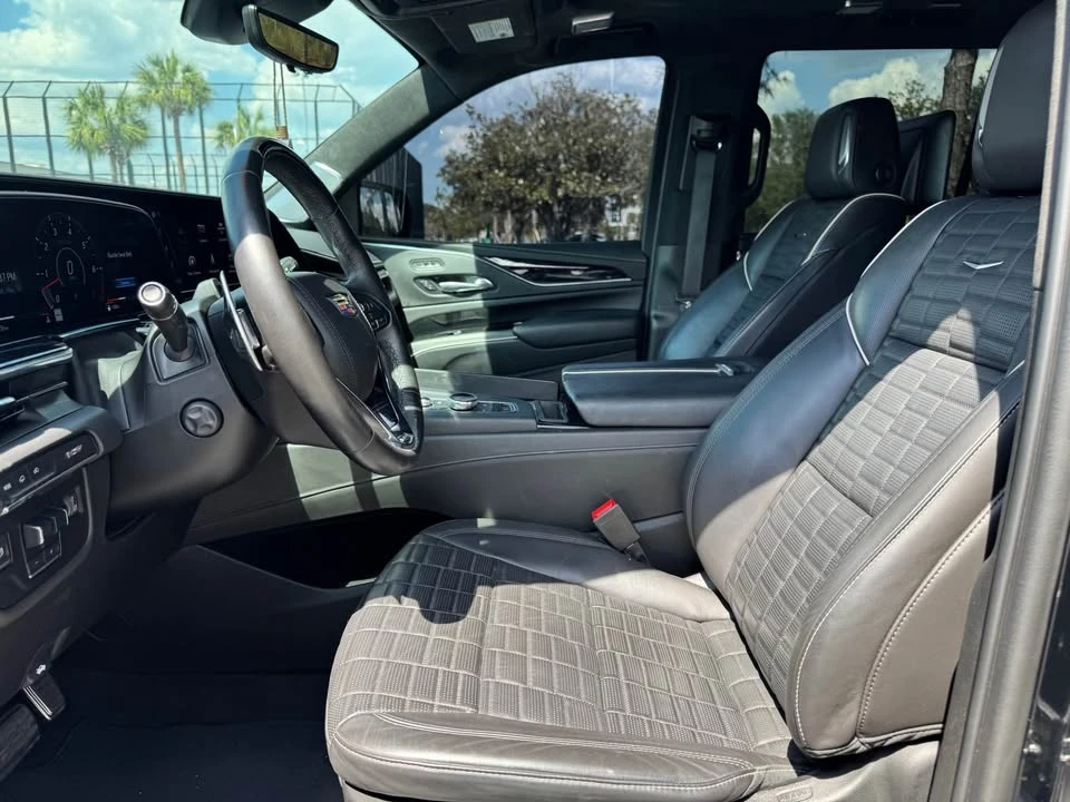 2023 Cadillac Escalade-V 5th Gen - Image 11 of 14