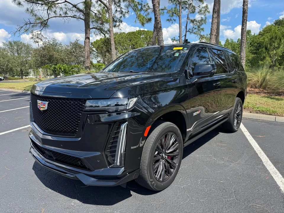 2023 Cadillac Escalade-V 5th Gen - Image 2 of 14