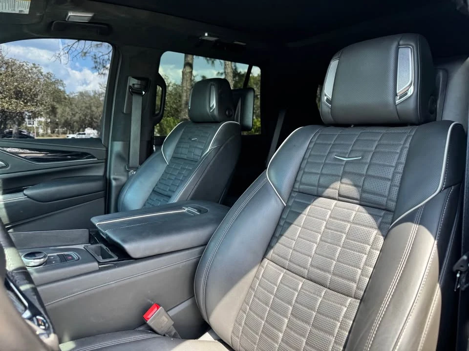 2023 Cadillac Escalade-V 5th Gen - Image 12 of 14