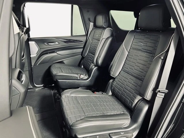 2023 Cadillac Escalade-V 5th Gen - Image 15 of 19