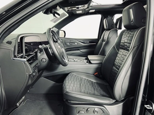2023 Cadillac Escalade-V 5th Gen - Image 11 of 20
