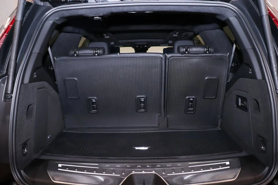 2023 Cadillac Escalade-V 5th Gen - Image 5 of 13