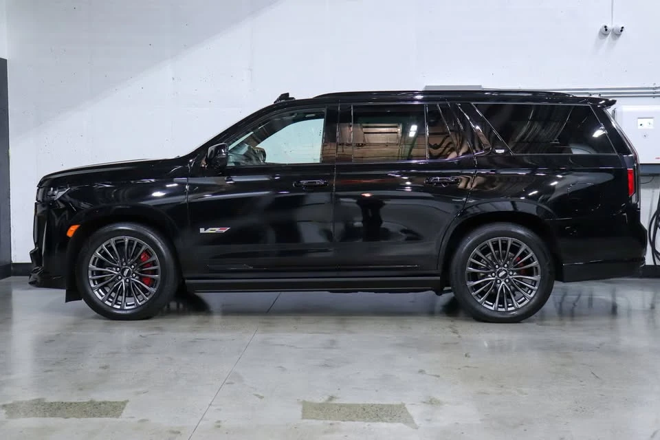 2023 Cadillac Escalade-V 5th Gen - Image 2 of 13