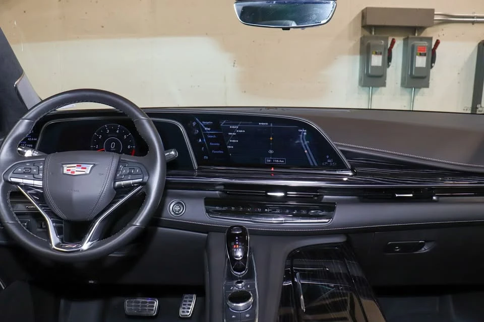 2023 Cadillac Escalade-V 5th Gen - Image 7 of 13