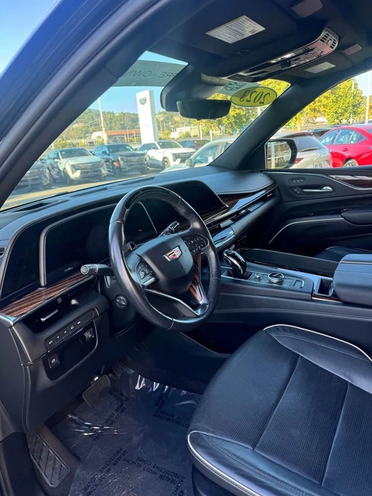 2023 Cadillac Escalade 5th Gen - Image 7 of 12