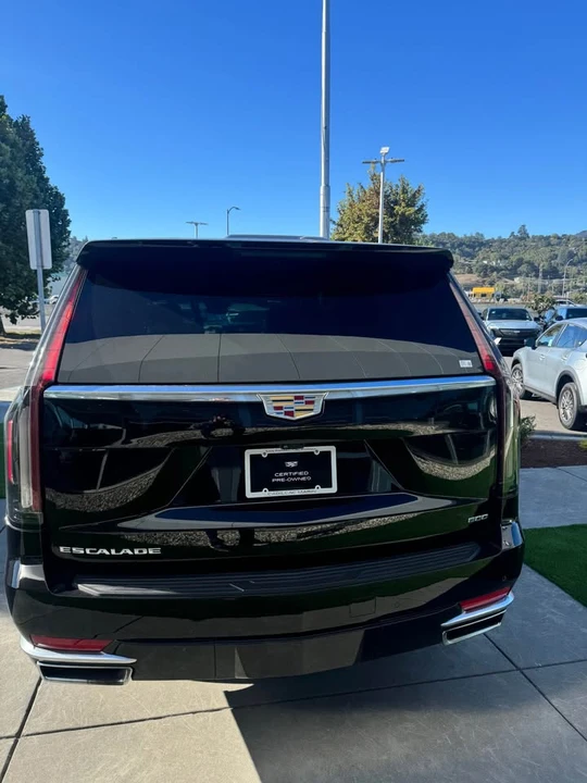 2023 Cadillac Escalade 5th Gen - Image 5 of 12