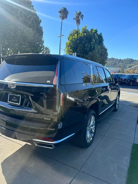 2023 Cadillac Escalade 5th Gen - Image 6 of 12