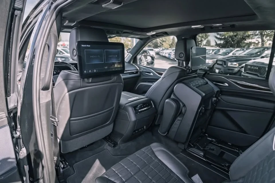 2023 Cadillac Escalade 5th Gen - Image 10 of 14