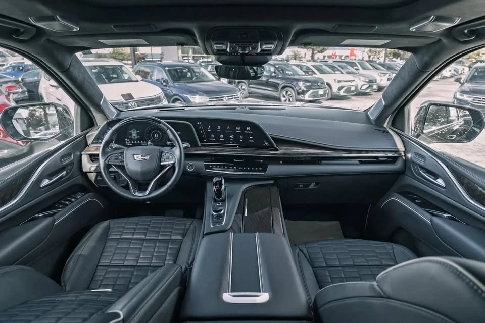 2023 Cadillac Escalade 5th Gen - Image 14 of 14