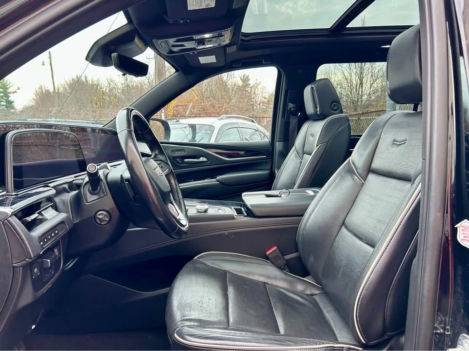 2023 Cadillac Escalade 5th Gen - Image 3 of 5