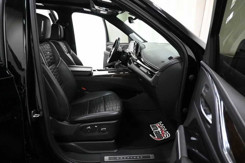 2023 Cadillac Escalade 5th Gen - Image 11 of 19