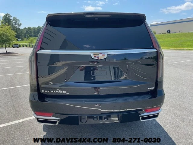 2023 Cadillac Escalade 5th Gen - Image 8 of 20