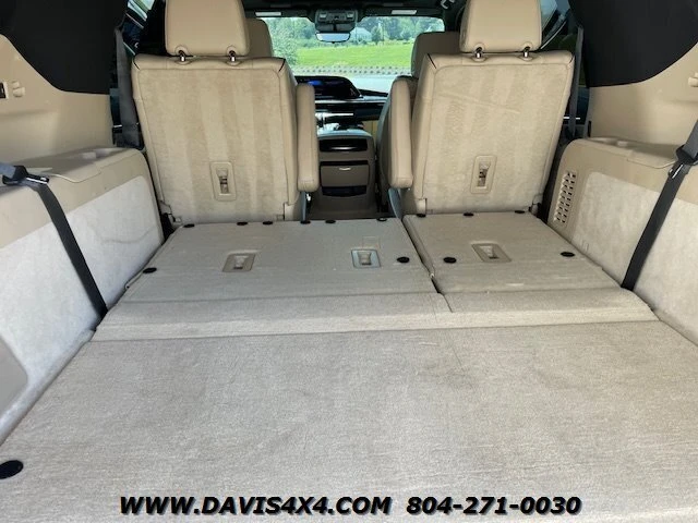 2023 Cadillac Escalade 5th Gen - Image 14 of 20