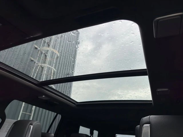 2023 Cadillac Escalade 5th Gen - Image 18 of 20