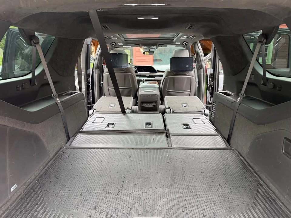 2023 Cadillac Escalade 5th Gen - Image 5 of 11