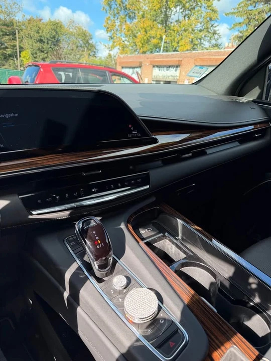 2023 Cadillac Escalade 5th Gen - Image 7 of 15